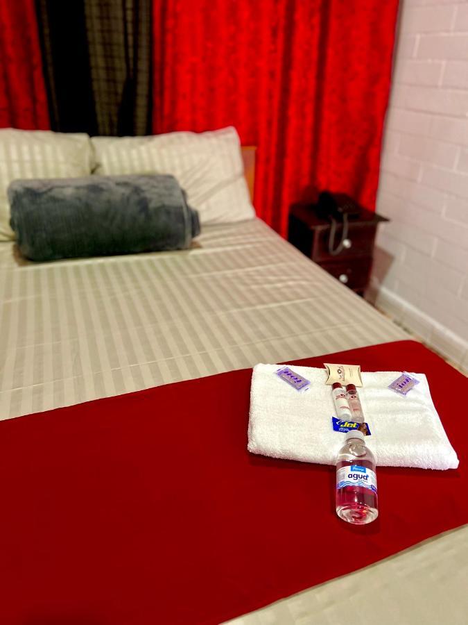 Hollywood Paradise Hotel Rionegro Exterior foto
