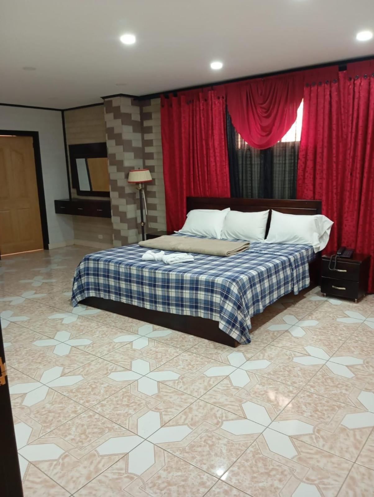 Hollywood Paradise Hotel Rionegro Exterior foto